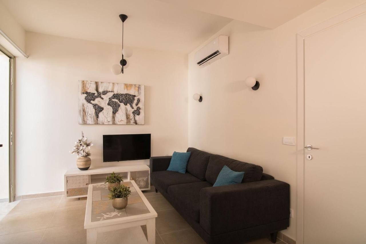 Lodge Modern Apartments, In Kalamaki Centre Экстерьер фото