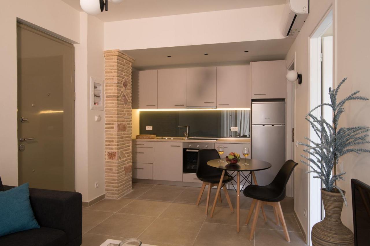 Lodge Modern Apartments, In Kalamaki Centre Экстерьер фото