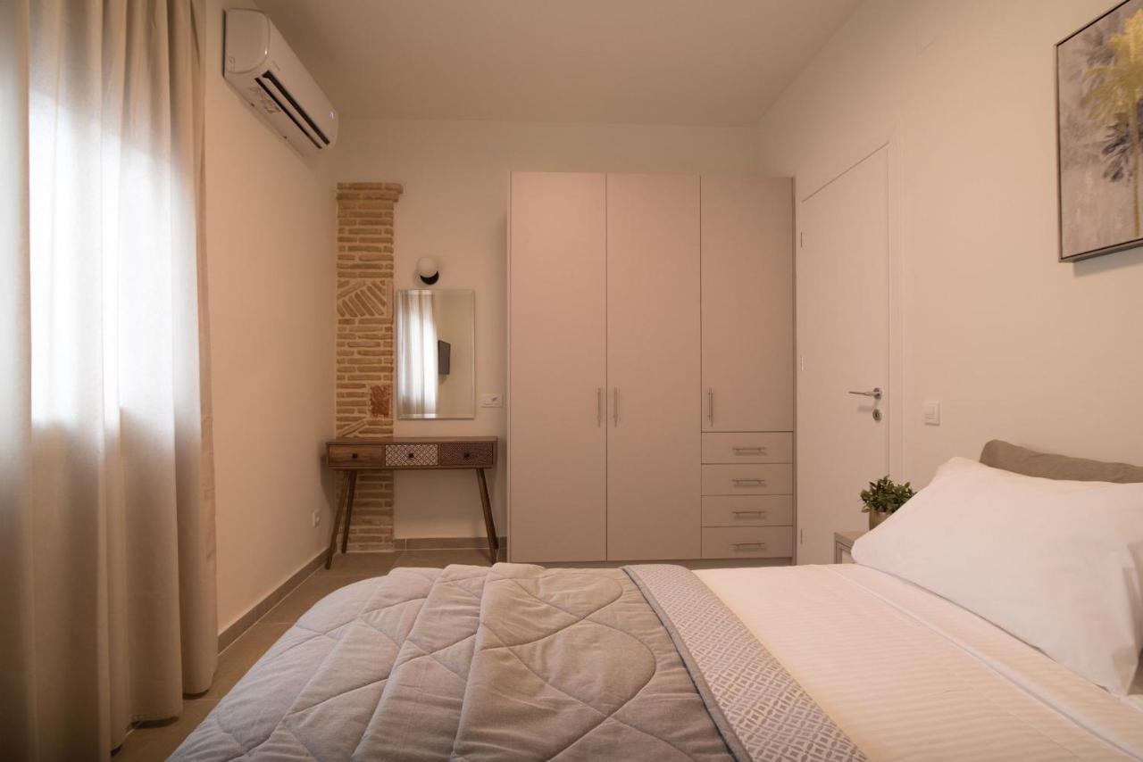 Lodge Modern Apartments, In Kalamaki Centre Номер фото