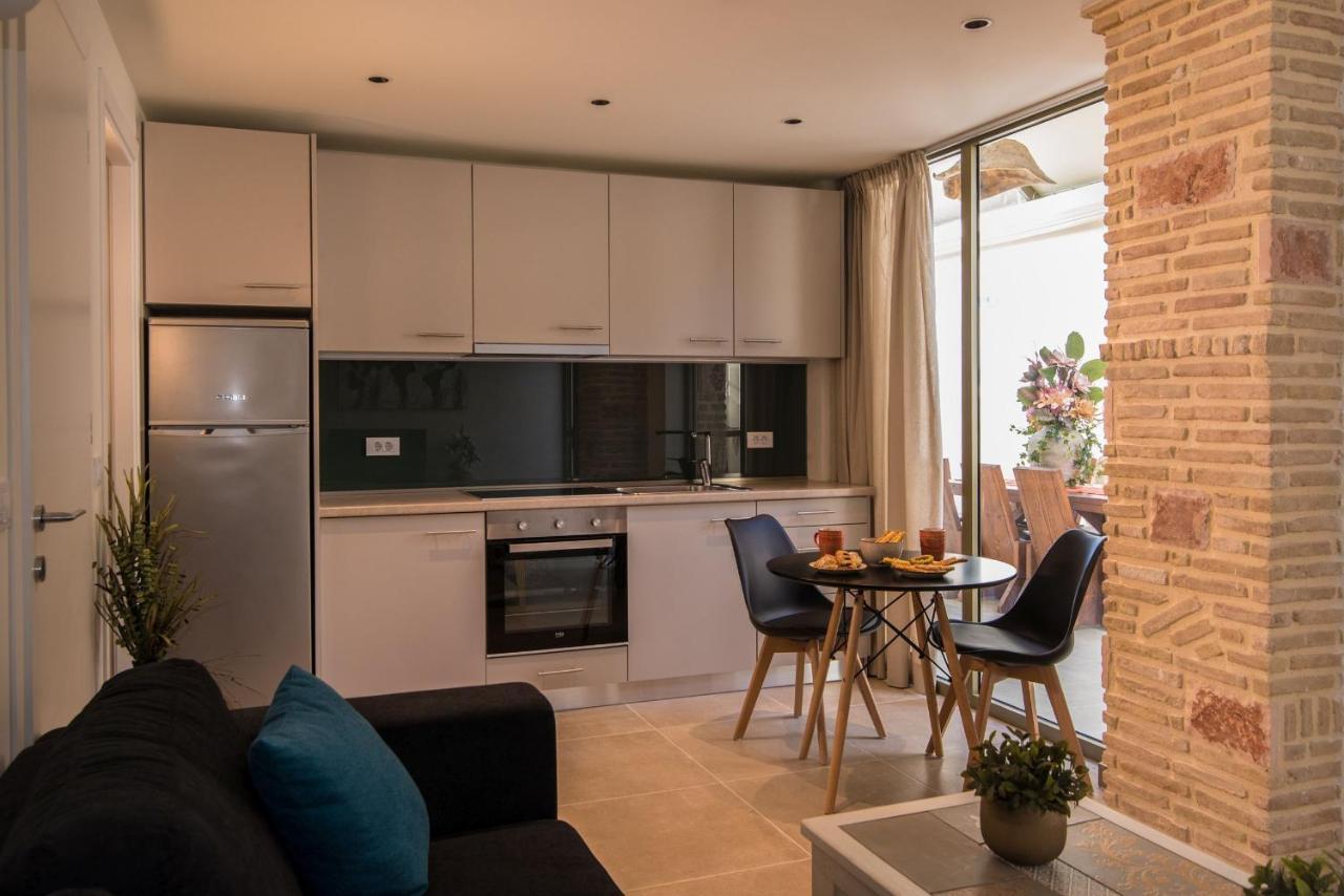 Lodge Modern Apartments, In Kalamaki Centre Номер фото