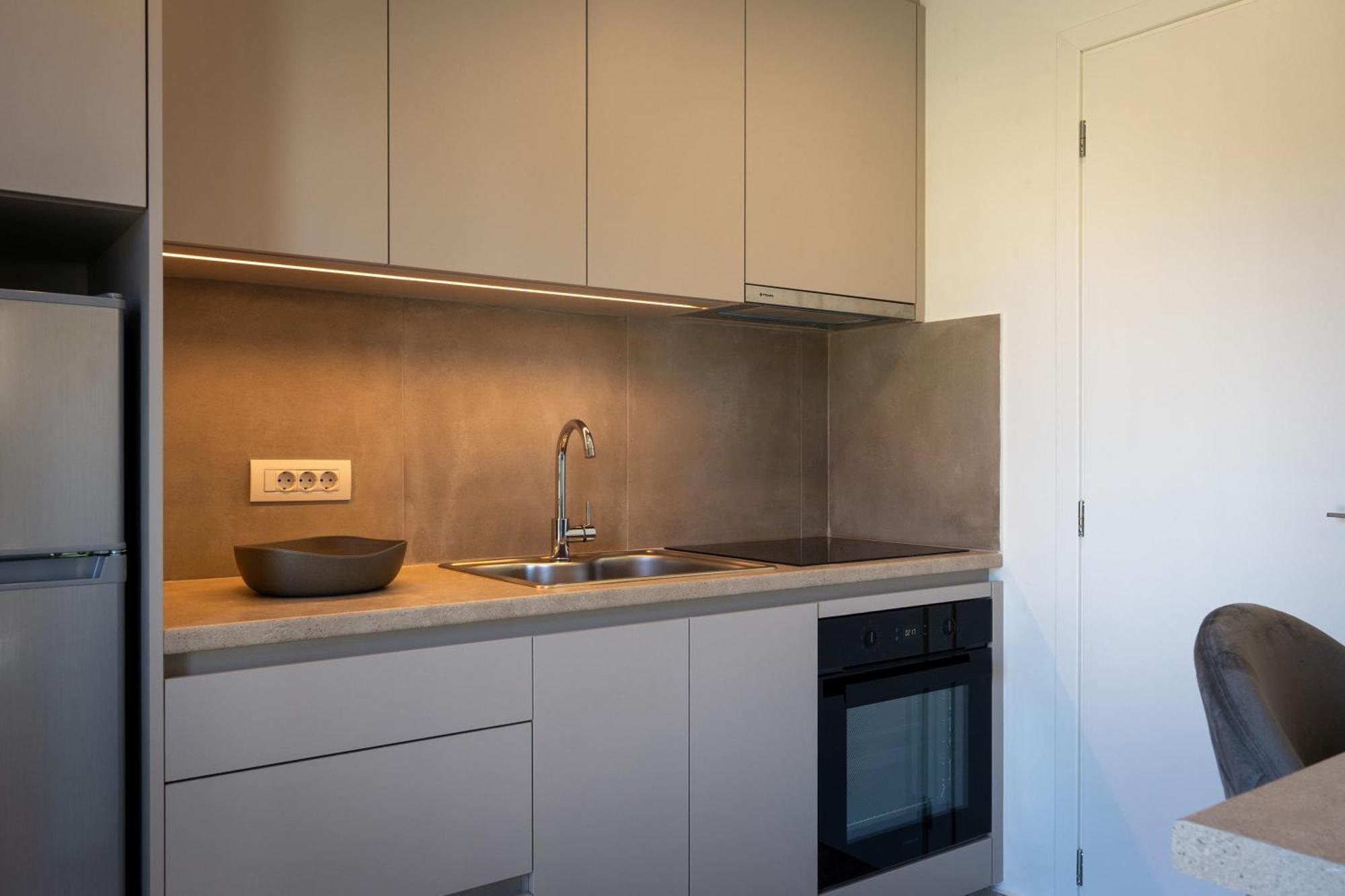 Lodge Modern Apartments, In Kalamaki Centre Экстерьер фото