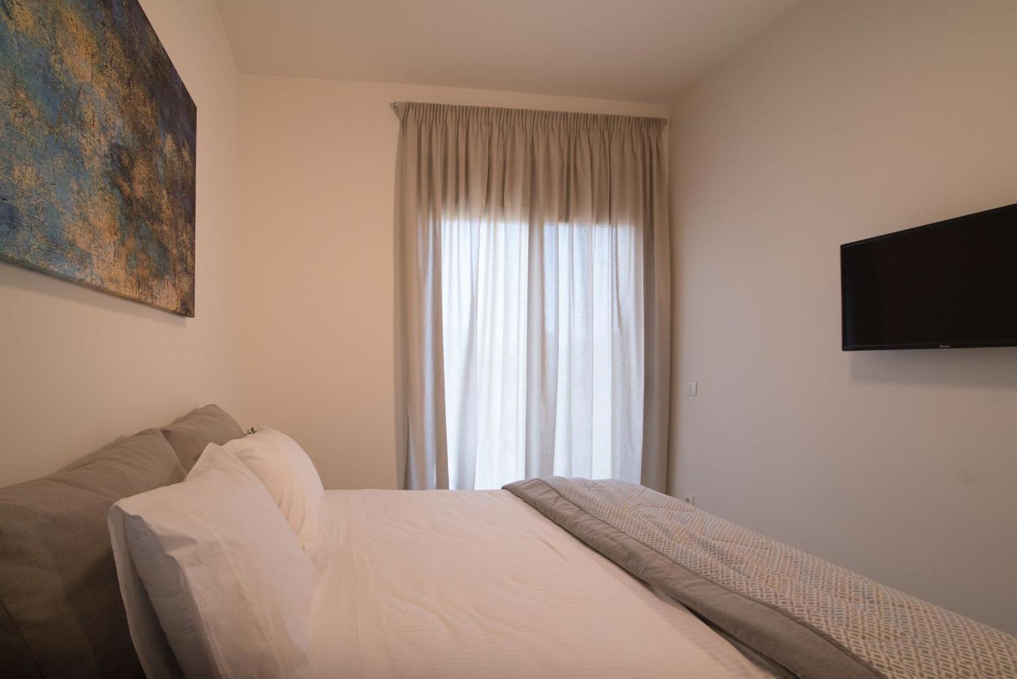 Lodge Modern Apartments, In Kalamaki Centre Номер фото